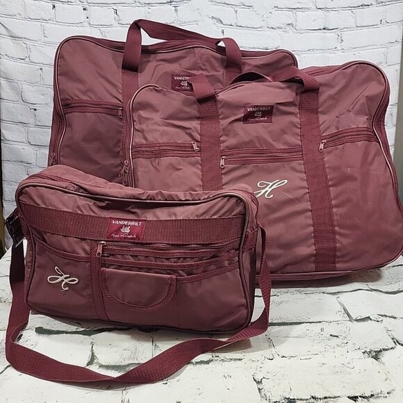 Gloria Vanderbilt Handbags - Vintage Gloria Vanderbilt 3pc Luggage Set Maroon Nylon Bags "H" Monogrammed